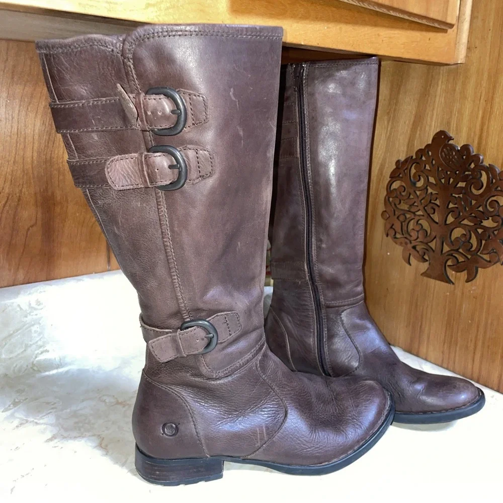 Born Atilla cognac brown leather zip-up lined boot with three buckles 6‎